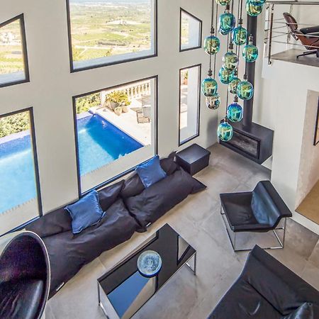 Amazing Home In Ador With Kitchenette Eksteriør bilde
