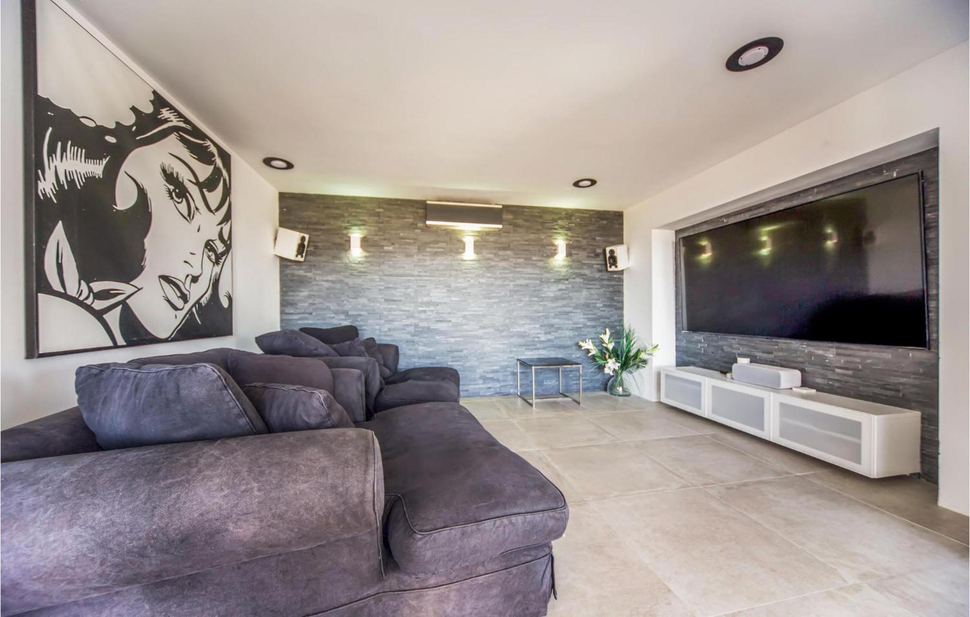 Amazing Home In Ador With Kitchenette Eksteriør bilde