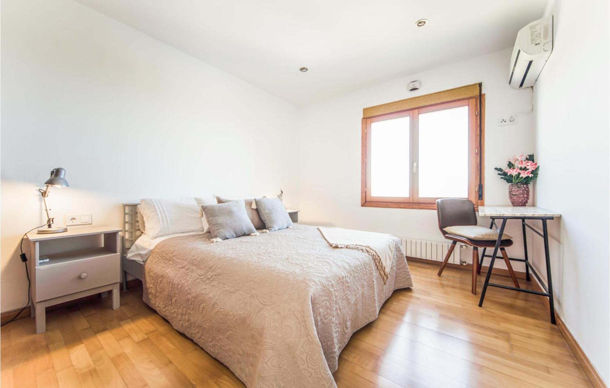 Amazing Home In Ador With Kitchenette Eksteriør bilde
