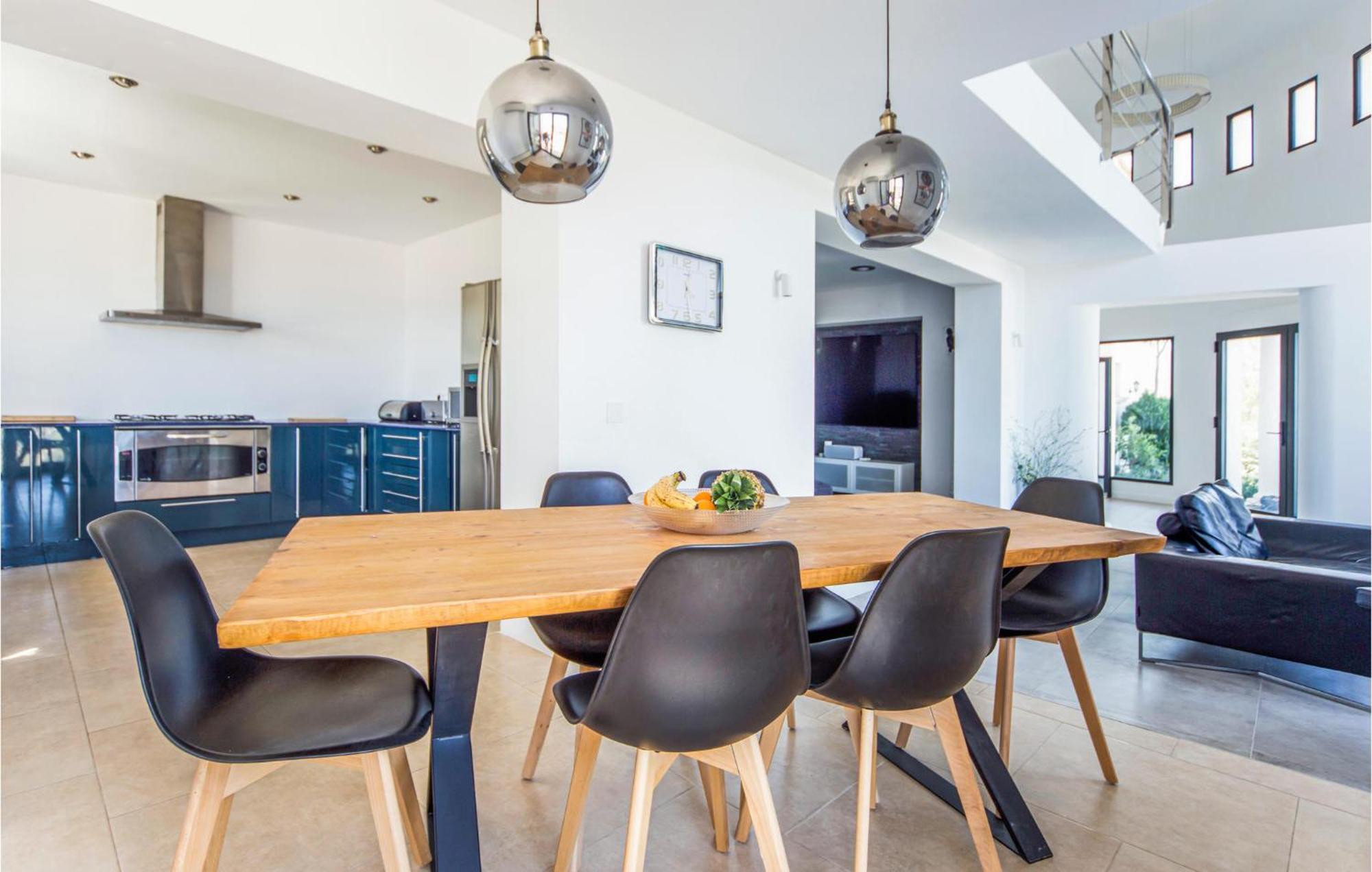 Amazing Home In Ador With Kitchenette Eksteriør bilde