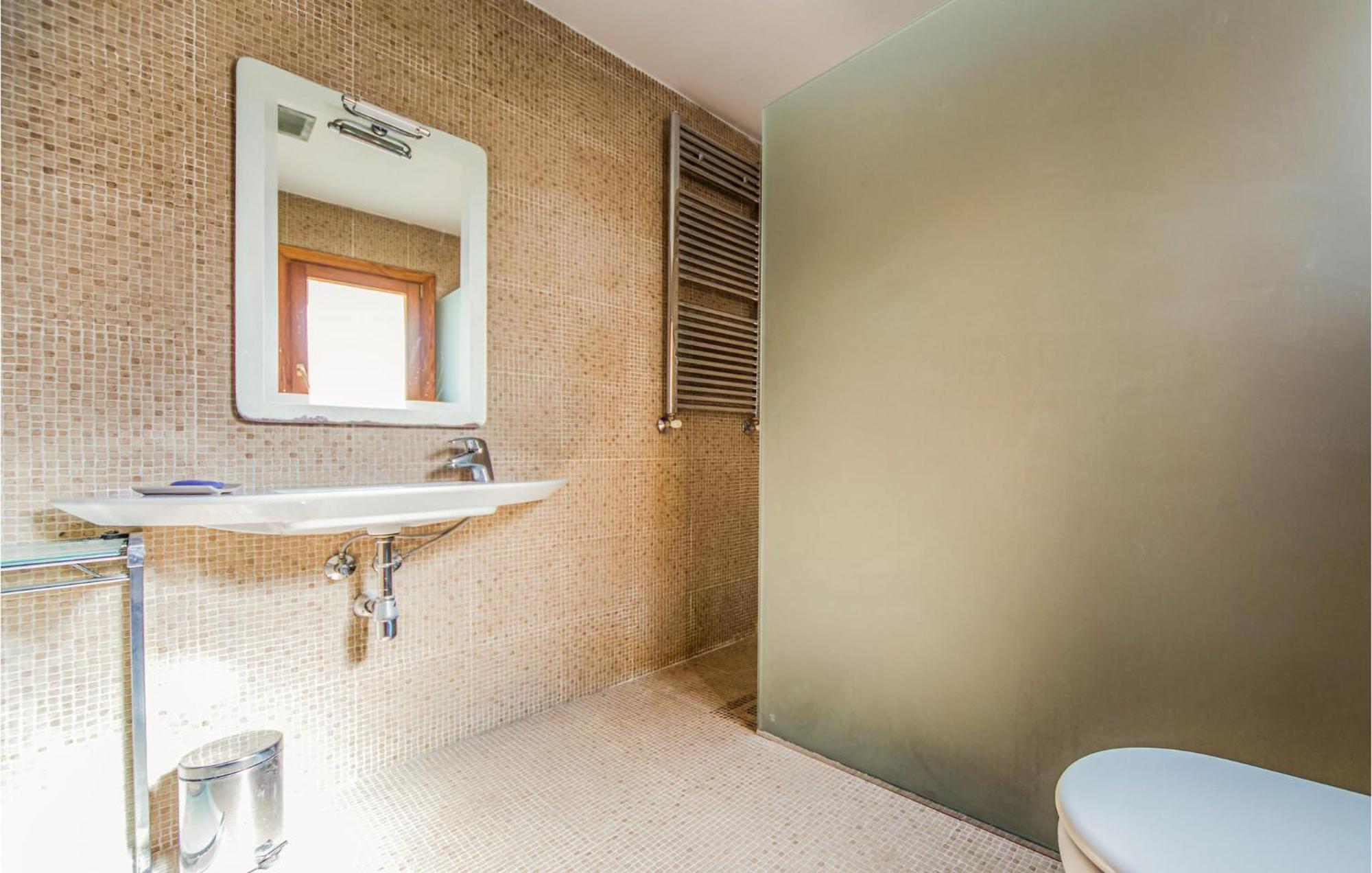 Amazing Home In Ador With Kitchenette Eksteriør bilde